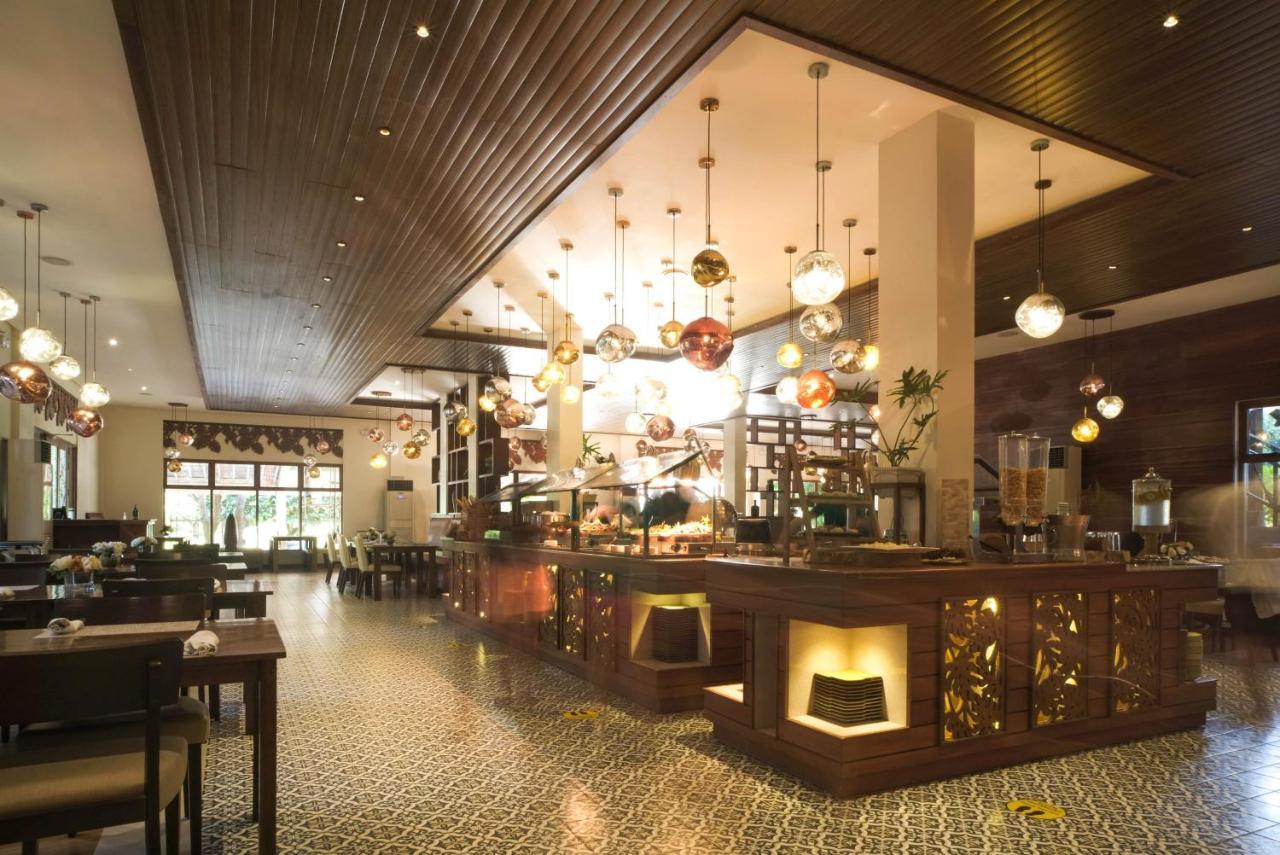 La Jolla Luxury Beach Resort Bagac Exterior photo