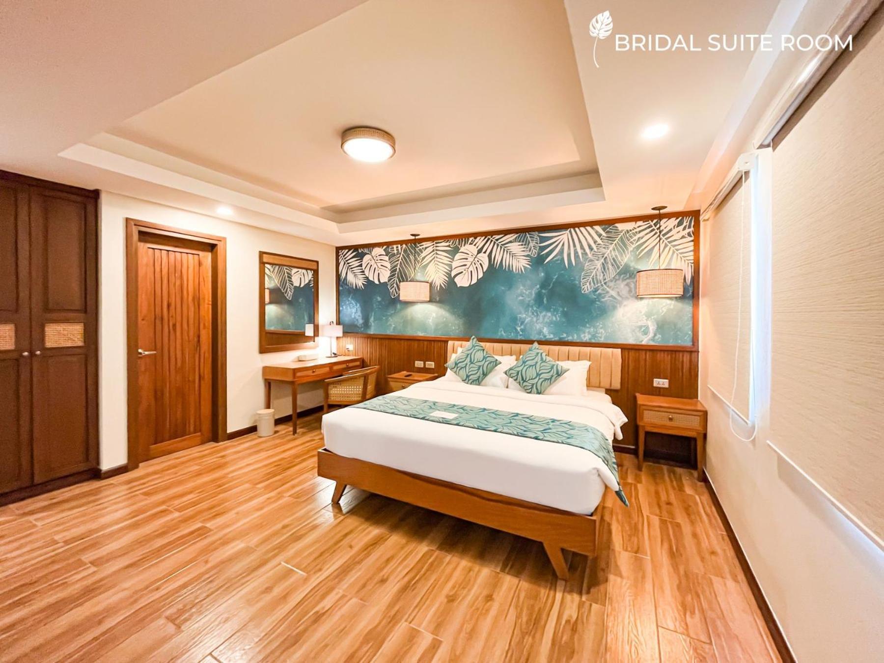 La Jolla Luxury Beach Resort Bagac Exterior photo