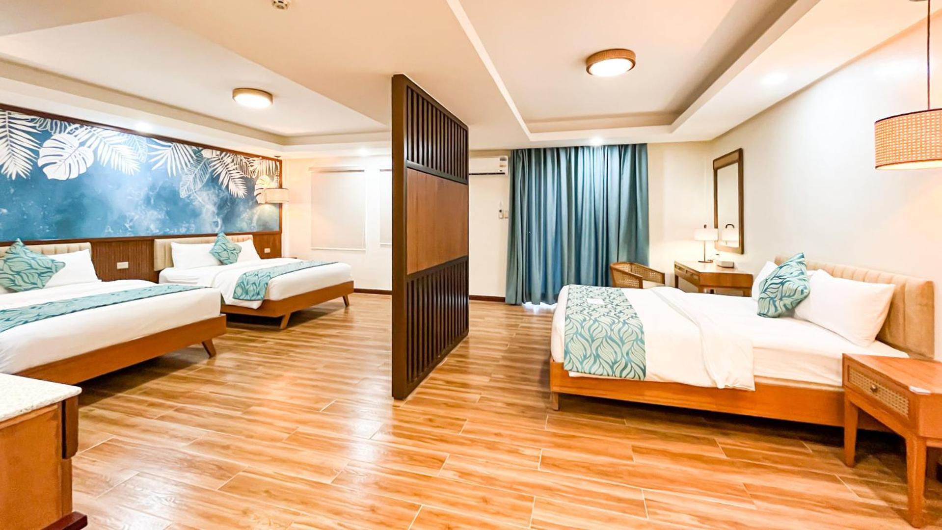 La Jolla Luxury Beach Resort Bagac Exterior photo