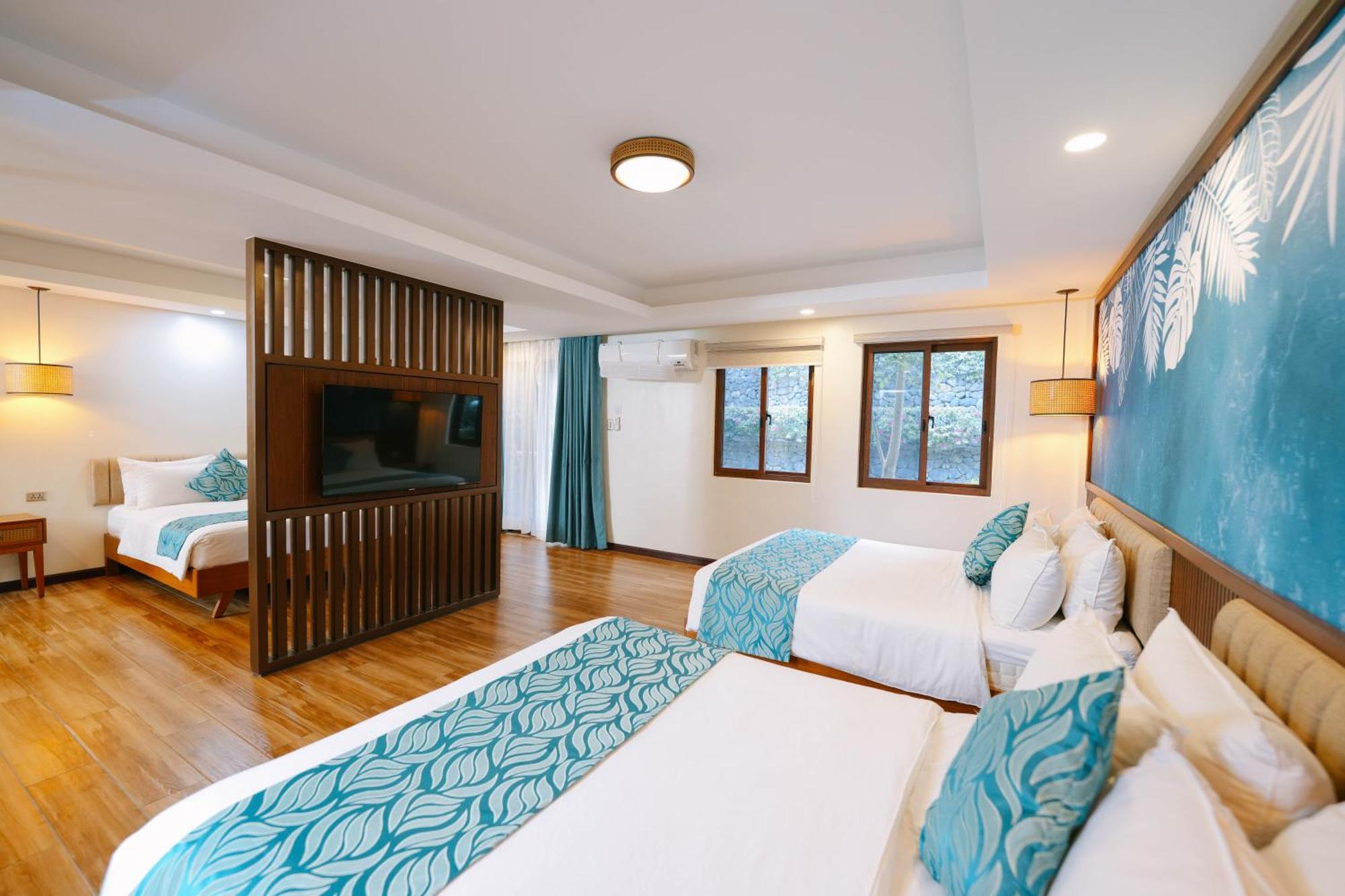 La Jolla Luxury Beach Resort Bagac Exterior photo