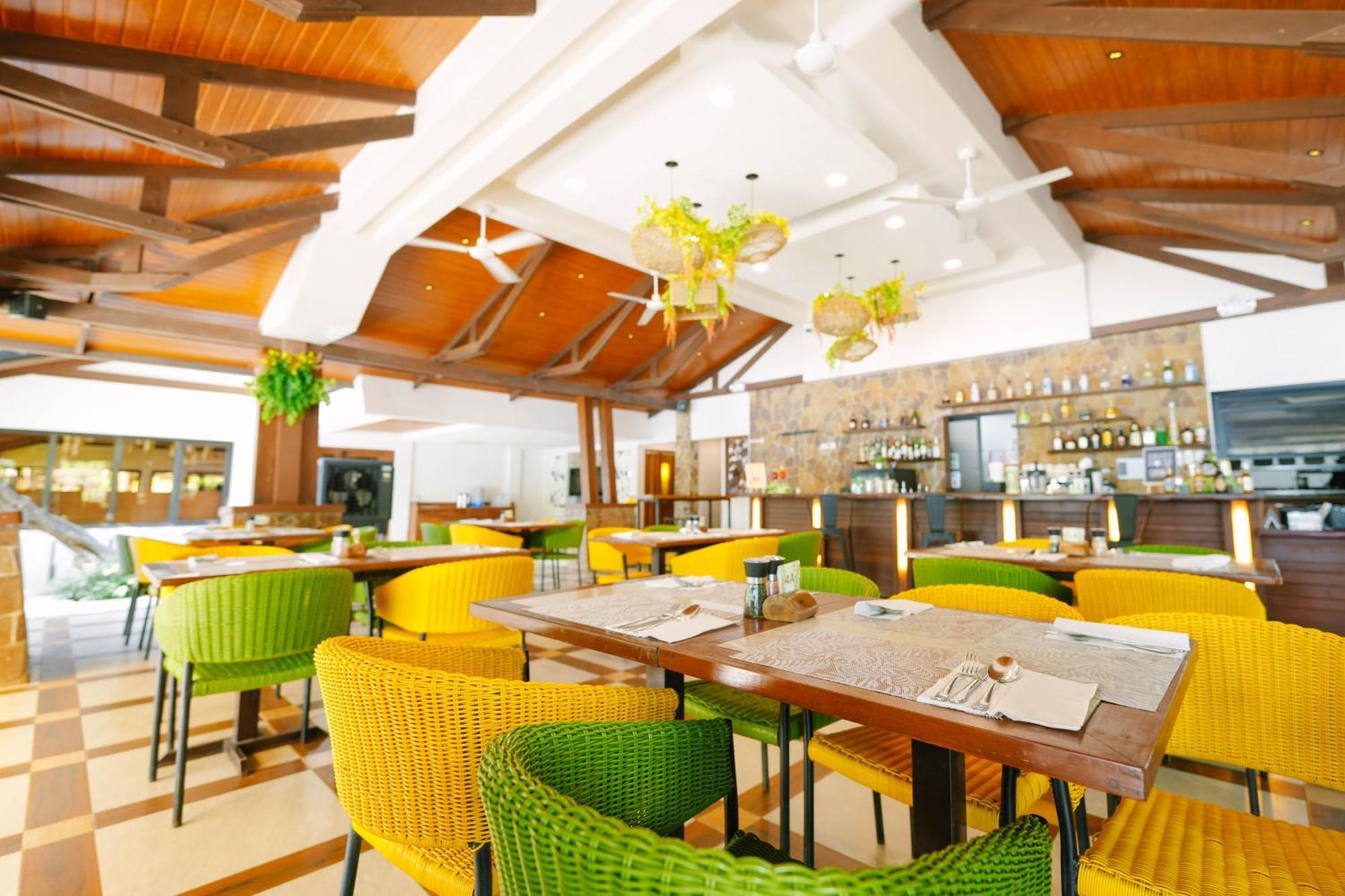 La Jolla Luxury Beach Resort Bagac Exterior photo
